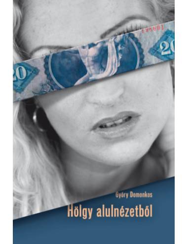 Hölgy alulnézetből