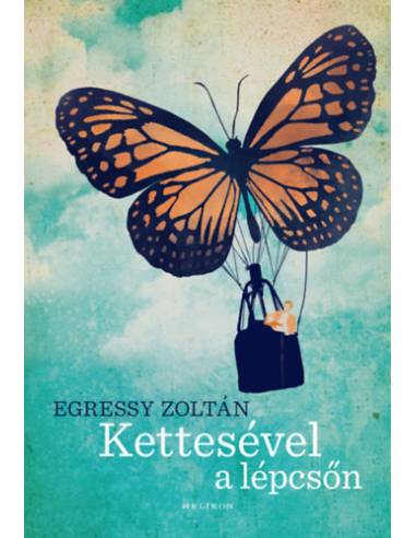 Kettesével a lépcsőn
